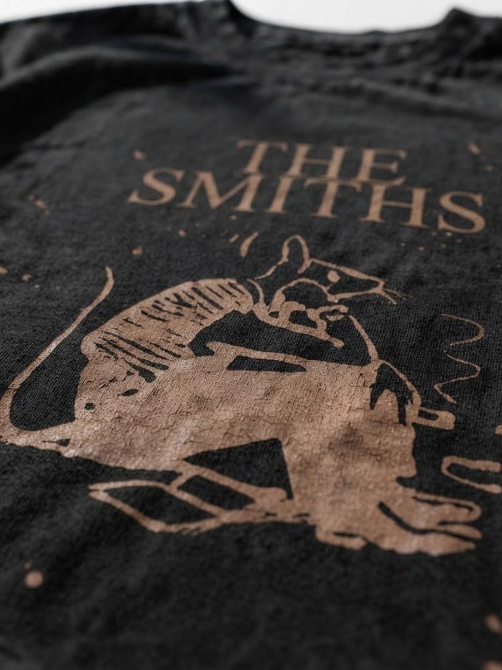 Gildan Black T-Shirt with Brown The Smiths Print - Picture 2 of 2